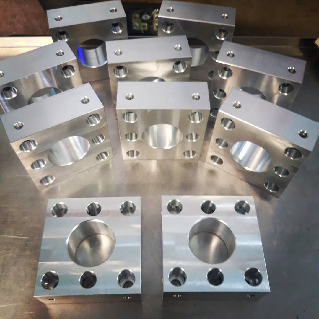 project matig freeswerk van aluminium